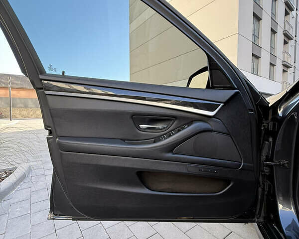 Черный БМВ 5 Серия, объемом двигателя 2.99 л и пробегом 193 тыс. км за 15999 $, фото 15 на Automoto.ua