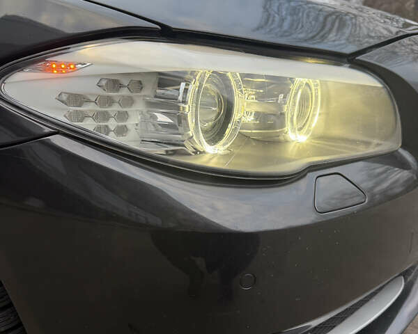 Чорний БМВ 5 Серія, об'ємом двигуна 3 л та пробігом 210 тис. км за 14600 $, фото 33 на Automoto.ua