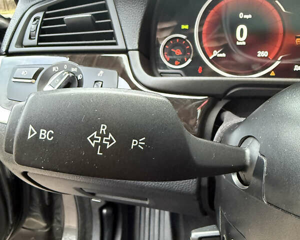 Чорний БМВ 5 Серія, об'ємом двигуна 3 л та пробігом 210 тис. км за 14600 $, фото 34 на Automoto.ua