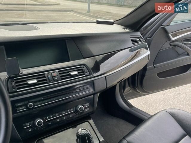 Чорний БМВ 5 Серія, об'ємом двигуна 2 л та пробігом 327 тис. км за 13999 $, фото 15 на Automoto.ua