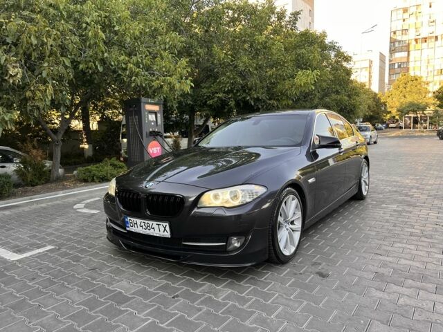 Черный БМВ 5 Серия, объемом двигателя 2 л и пробегом 217 тыс. км за 14900 $, фото 5 на Automoto.ua
