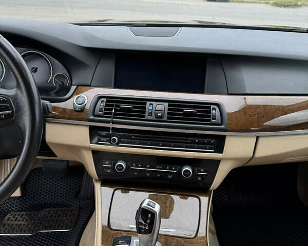 Чорний БМВ 5 Серія, об'ємом двигуна 2.98 л та пробігом 260 тис. км за 12000 $, фото 14 на Automoto.ua