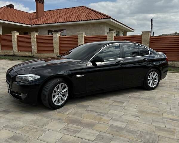 Чорний БМВ 5 Серія, об'ємом двигуна 3 л та пробігом 168 тис. км за 13500 $, фото 2 на Automoto.ua