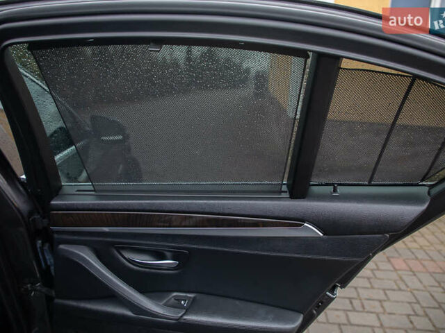 Чорний БМВ 5 Серія, об'ємом двигуна 3 л та пробігом 233 тис. км за 19600 $, фото 36 на Automoto.ua