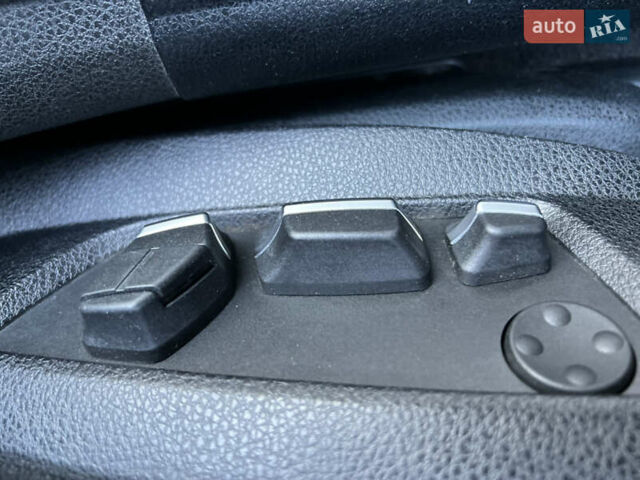 Черный БМВ 5 Серия, объемом двигателя 3 л и пробегом 263 тыс. км за 15900 $, фото 11 на Automoto.ua