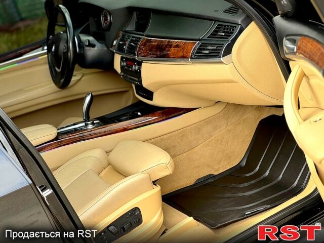 Черный БМВ 5 Серия, объемом двигателя 3 л и пробегом 150 тыс. км за 16900 $, фото 8 на Automoto.ua