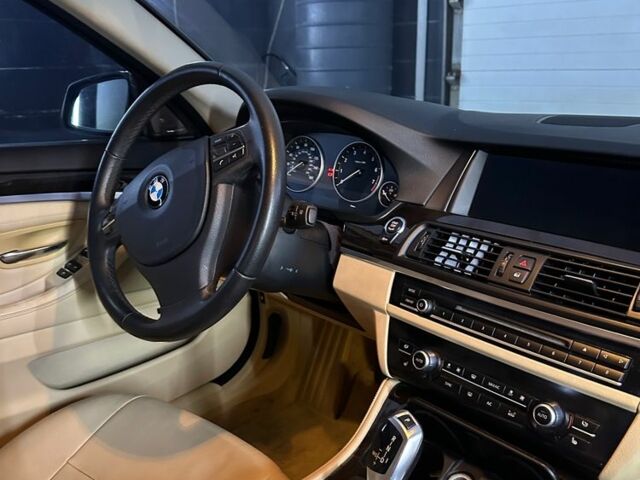 Черный БМВ 5 Серия, объемом двигателя 3 л и пробегом 120 тыс. км за 18300 $, фото 5 на Automoto.ua