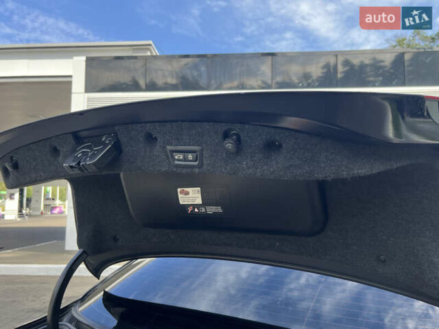 Чорний БМВ 5 Серія, об'ємом двигуна 2 л та пробігом 180 тис. км за 13500 $, фото 13 на Automoto.ua