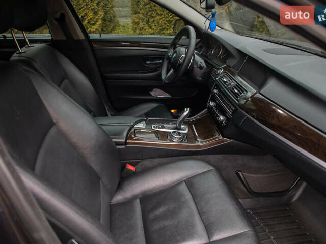 Чорний БМВ 5 Серія, об'ємом двигуна 3 л та пробігом 233 тис. км за 19600 $, фото 30 на Automoto.ua