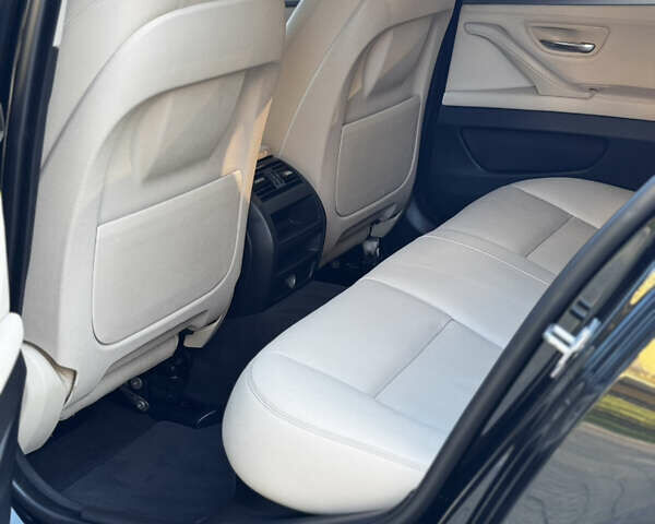 Чорний БМВ 5 Серія, об'ємом двигуна 2 л та пробігом 234 тис. км за 18200 $, фото 23 на Automoto.ua