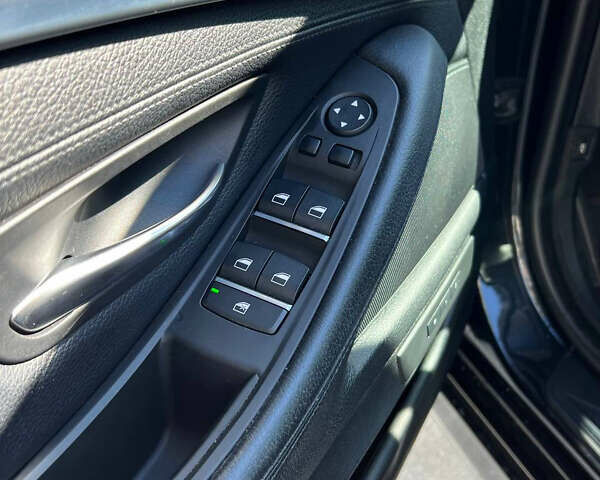 Чорний БМВ 5 Серія, об'ємом двигуна 2 л та пробігом 215 тис. км за 13500 $, фото 30 на Automoto.ua