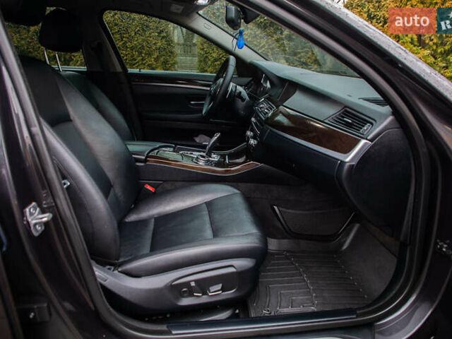 Чорний БМВ 5 Серія, об'ємом двигуна 3 л та пробігом 233 тис. км за 19600 $, фото 29 на Automoto.ua