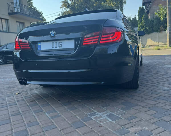 Черный БМВ 5 Серия, объемом двигателя 3 л и пробегом 296 тыс. км за 12300 $, фото 3 на Automoto.ua