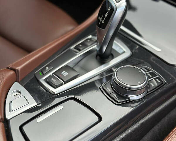 БМВ 5 Серия 2013 в Ужгороде на Automoto.ua Черный БМВ 5 Серия, объемом двигателя 2.99 л и пробегом 290 тыс. км за 21900 $, фото 7 на Automoto.ua