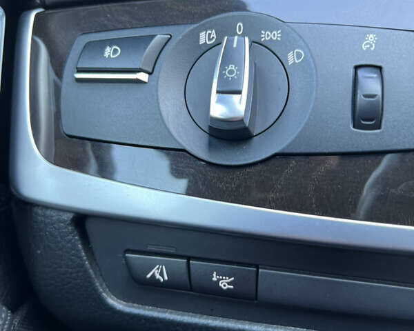 Черный БМВ 5 Серия, объемом двигателя 3 л и пробегом 263 тыс. км за 15900 $, фото 16 на Automoto.ua