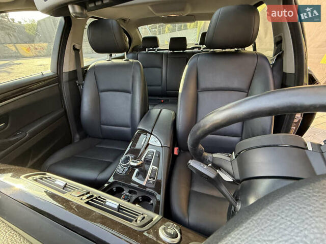 Черный БМВ 5 Серия, объемом двигателя 2.99 л и пробегом 214 тыс. км за 24000 $, фото 4 на Automoto.ua