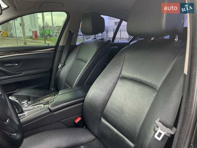 Чорний БМВ 5 Серія, об'ємом двигуна 2 л та пробігом 240 тис. км за 12799 $, фото 36 на Automoto.ua