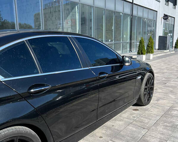 Чорний БМВ 5 Серія, об'ємом двигуна 2 л та пробігом 215 тис. км за 13500 $, фото 59 на Automoto.ua