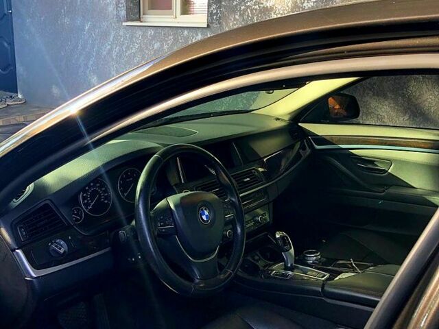 Черный БМВ 5 Серия, объемом двигателя 2 л и пробегом 206 тыс. км за 13700 $, фото 3 на Automoto.ua