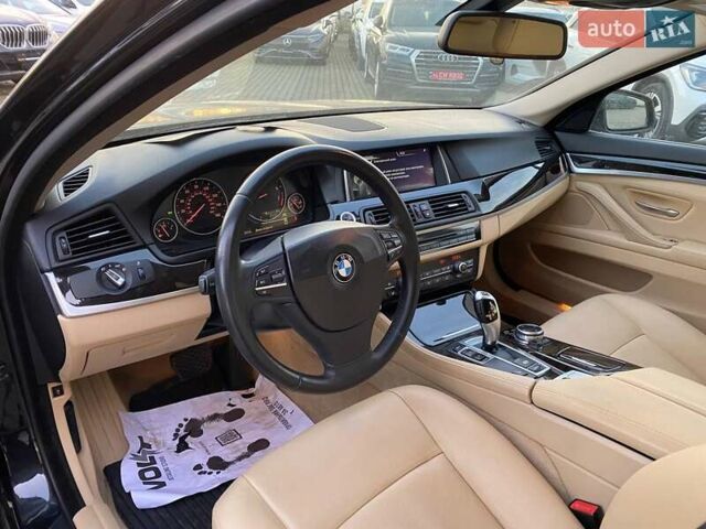 Чорний БМВ 5 Серія, об'ємом двигуна 3 л та пробігом 208 тис. км за 15600 $, фото 10 на Automoto.ua