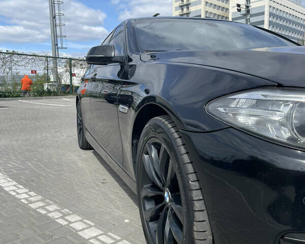 Черный БМВ 5 Серия, объемом двигателя 2 л и пробегом 217 тыс. км за 15000 $, фото 8 на Automoto.ua