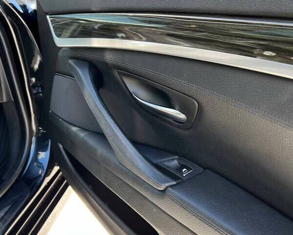 Чорний БМВ 5 Серія, об'ємом двигуна 2 л та пробігом 215 тис. км за 13500 $, фото 21 на Automoto.ua