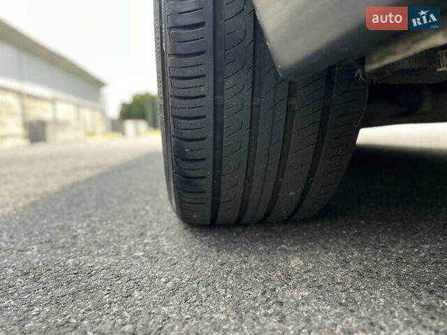 Черный БМВ 5 Серия, объемом двигателя 2 л и пробегом 276 тыс. км за 12800 $, фото 37 на Automoto.ua