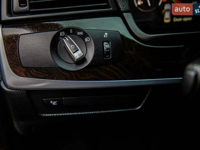 Чорний БМВ 5 Серія, об'ємом двигуна 3 л та пробігом 233 тис. км за 19600 $, фото 62 на Automoto.ua