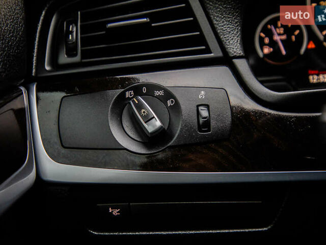 Чорний БМВ 5 Серія, об'ємом двигуна 3 л та пробігом 233 тис. км за 19600 $, фото 49 на Automoto.ua