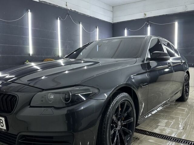 Черный БМВ 5 Серия, объемом двигателя 3 л и пробегом 120 тыс. км за 18300 $, фото 2 на Automoto.ua