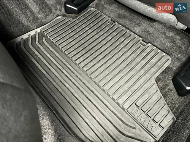 Чорний БМВ 5 Серія, об'ємом двигуна 2 л та пробігом 264 тис. км за 13999 $, фото 147 на Automoto.ua