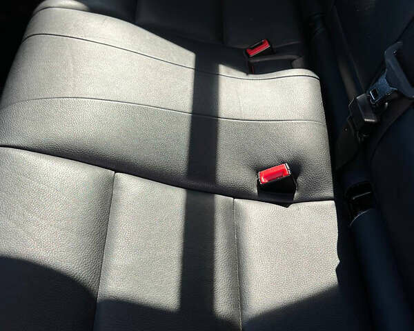 Чорний БМВ 5 Серія, об'ємом двигуна 2 л та пробігом 215 тис. км за 13500 $, фото 25 на Automoto.ua