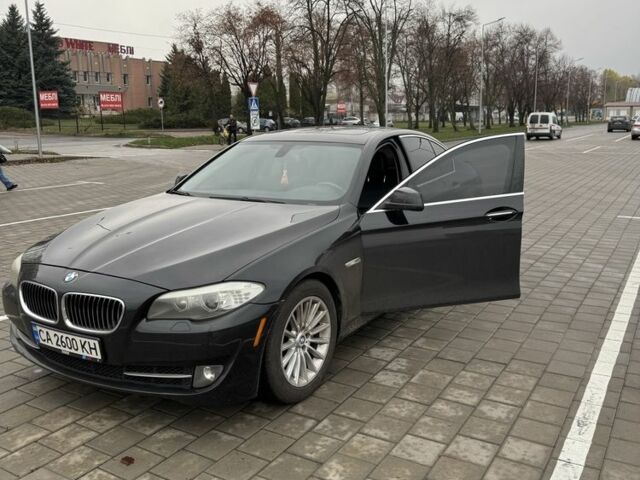 Чорний БМВ 5 Серія, об'ємом двигуна 3 л та пробігом 251 тис. км за 15000 $, фото 1 на Automoto.ua