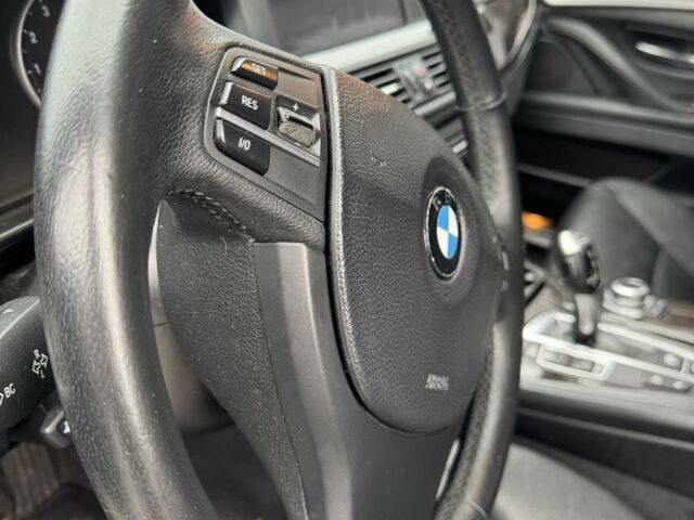 Чорний БМВ 5 Серія, об'ємом двигуна 3 л та пробігом 251 тис. км за 15000 $, фото 11 на Automoto.ua