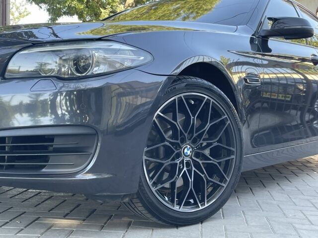 Черный БМВ 5 Серия, объемом двигателя 3 л и пробегом 177 тыс. км за 17999 $, фото 1 на Automoto.ua