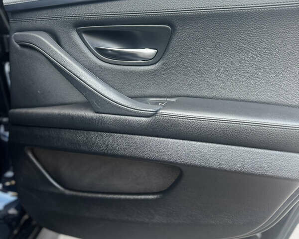 БМВ 5 Серия 2013 в Днепре (Днепропетровске) на Automoto.ua Черный БМВ 5 Серия, объемом двигателя 3 л и пробегом 110 тыс. км за 22500 $, фото 40 на Automoto.ua