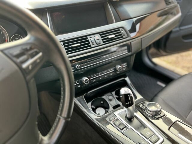 Черный БМВ 5 Серия, объемом двигателя 2 л и пробегом 152 тыс. км за 15500 $, фото 13 на Automoto.ua