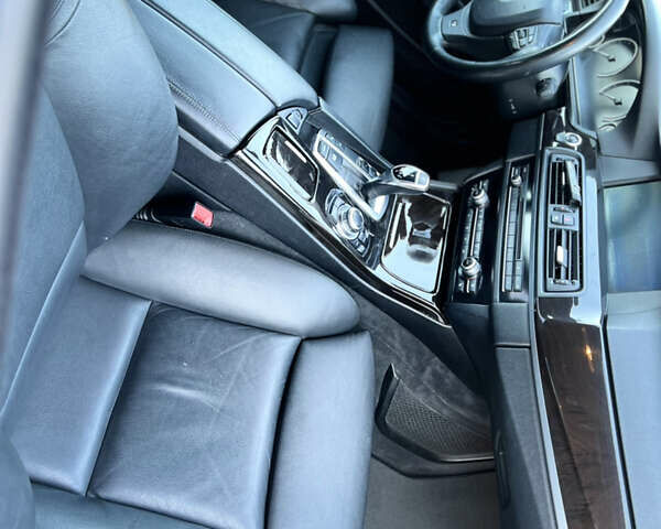 Черный БМВ 5 Серия, объемом двигателя 3 л и пробегом 263 тыс. км за 15900 $, фото 22 на Automoto.ua