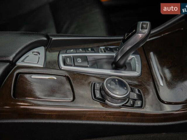 Чорний БМВ 5 Серія, об'ємом двигуна 3 л та пробігом 233 тис. км за 19600 $, фото 33 на Automoto.ua