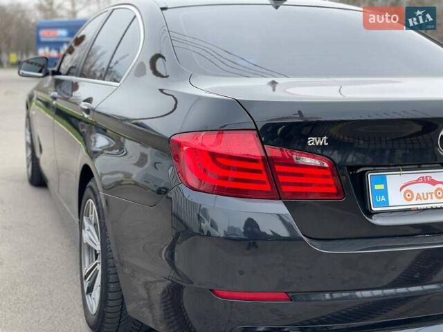 Чорний БМВ 5 Серія, об'ємом двигуна 2 л та пробігом 240 тис. км за 12799 $, фото 7 на Automoto.ua