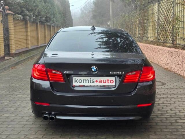 Чорний БМВ 5 Серія, об'ємом двигуна 2 л та пробігом 240 тис. км за 12499 $, фото 3 на Automoto.ua