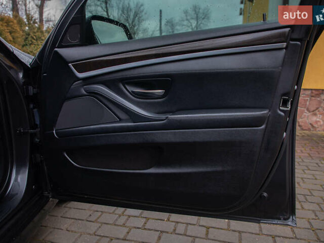 Чорний БМВ 5 Серія, об'ємом двигуна 3 л та пробігом 233 тис. км за 19600 $, фото 28 на Automoto.ua