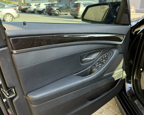 Черный БМВ 5 Серия, объемом двигателя 2.99 л и пробегом 214 тыс. км за 24000 $, фото 15 на Automoto.ua