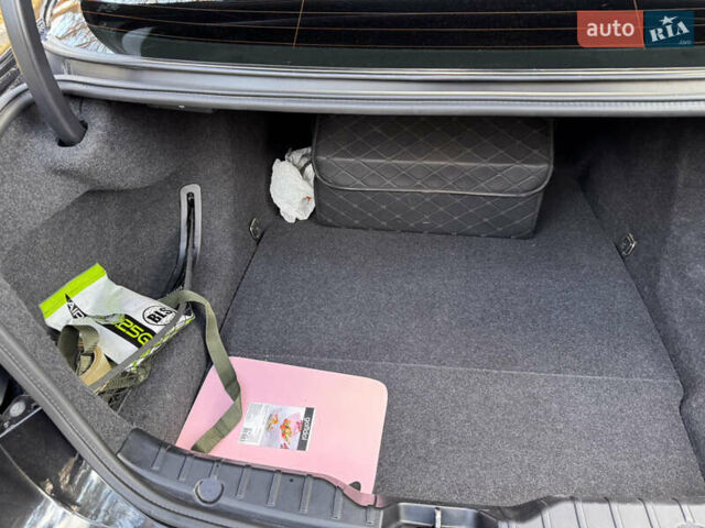 Чорний БМВ 5 Серія, об'ємом двигуна 2 л та пробігом 284 тис. км за 13300 $, фото 17 на Automoto.ua