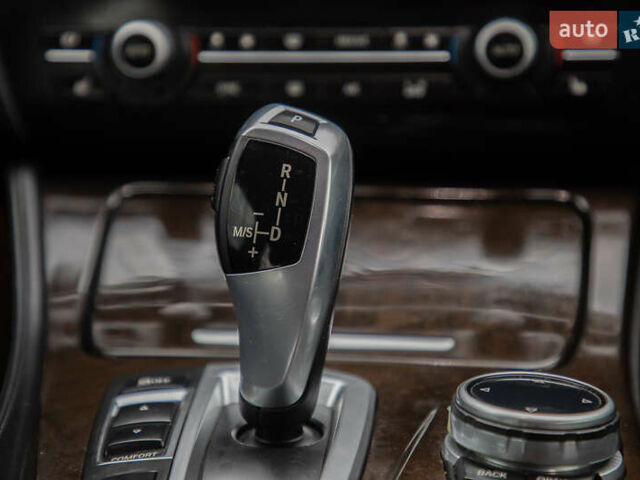 Чорний БМВ 5 Серія, об'ємом двигуна 3 л та пробігом 233 тис. км за 19600 $, фото 40 на Automoto.ua