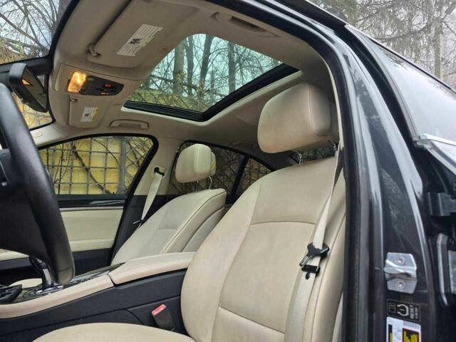 Чорний БМВ 5 Серія, об'ємом двигуна 2 л та пробігом 240 тис. км за 12499 $, фото 7 на Automoto.ua