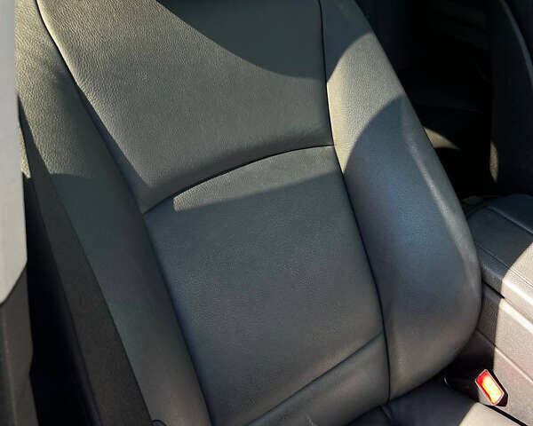 Чорний БМВ 5 Серія, об'ємом двигуна 2 л та пробігом 215 тис. км за 13500 $, фото 19 на Automoto.ua