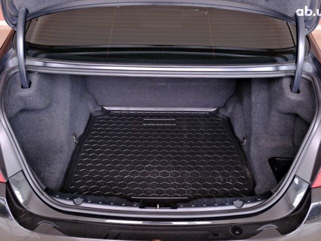 Черный БМВ 5 Серия, объемом двигателя 2 л и пробегом 187 тыс. км за 11900 $, фото 8 на Automoto.ua