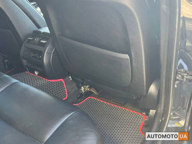 Черный БМВ 5 Серия, объемом двигателя 2 л и пробегом 275 тыс. км за 17390 $, фото 19 на Automoto.ua