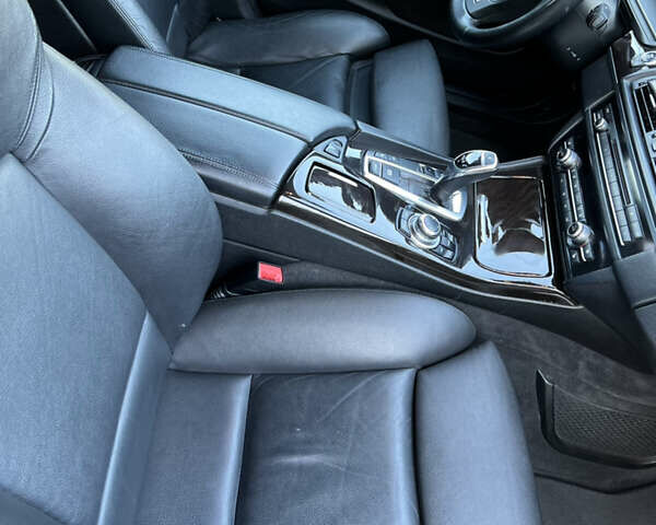 Черный БМВ 5 Серия, объемом двигателя 3 л и пробегом 263 тыс. км за 15900 $, фото 23 на Automoto.ua